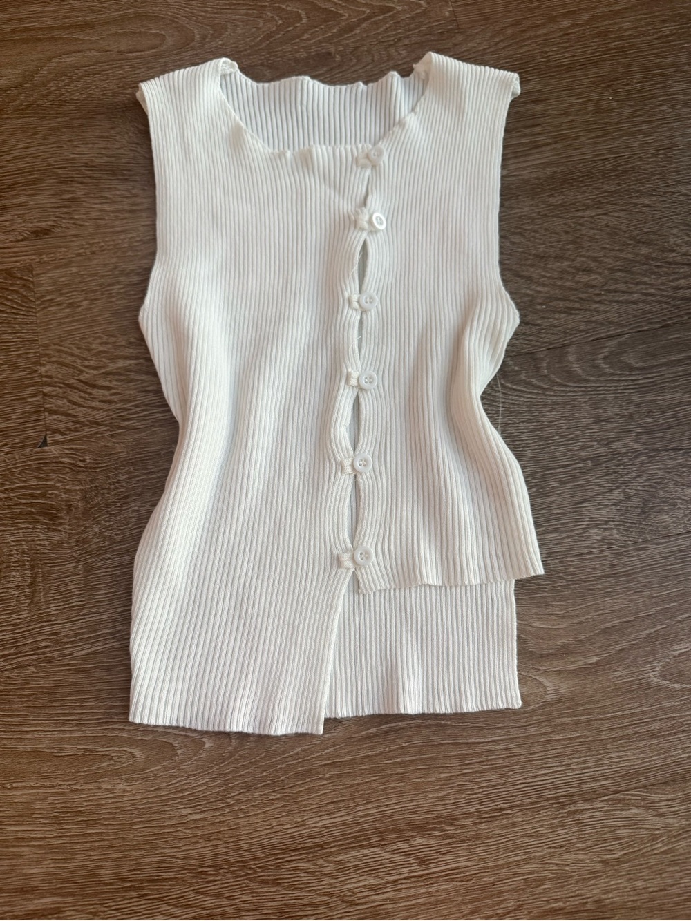 Sleeveless cropped White Ribbed Button-Front asymmetrical  Knit Top